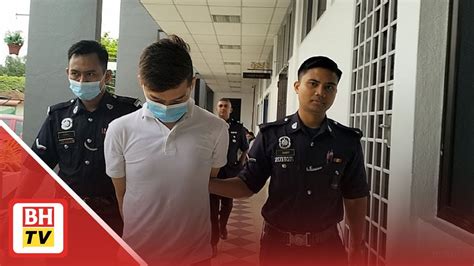 Tipu Bank Lulus Kad Kredit Pelanggan Bekas Pegawai Bank Didenda RM8