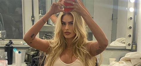 Yasmin Brunet Arrasa De Lingerie Nude Selfie Em Camarim