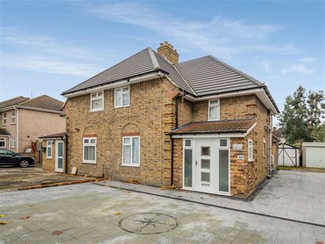 3 Bed Semi Detached House For Sale In Central Avenue Hayes Ub3 Zoopla