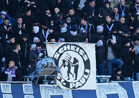 Was Der Fc St Pauli Von Polizei Bahn Und Hansa Rostock Fordert Mopo