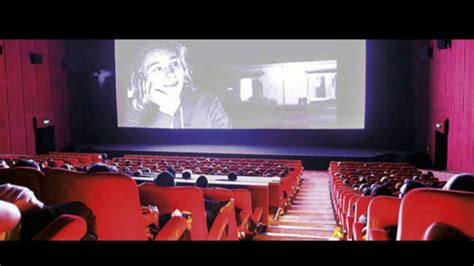 serunya nonton bioskop bareng keluarga inilah jadwal bioskop