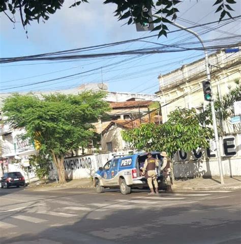 Dupla que praticava assaltos é presa após troca de tiros a PM em