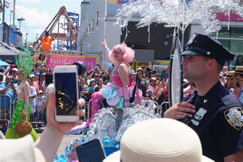 2023 Coney Island Mermaid Parade Survival Guide Cititour Nyc News