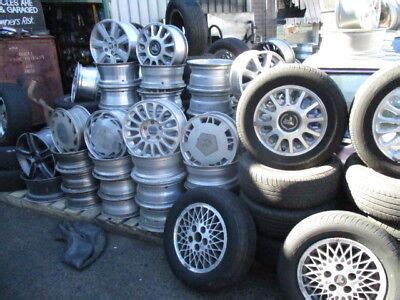 COMMODORE VP VR VS MAG WHEELS TYRES HOLDEN COMMODORE 16 Inch Wheels EBay