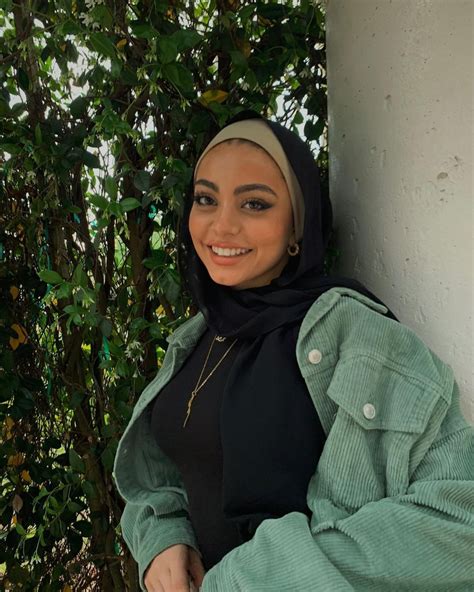 𝒆𝒅𝒂 𝒄𝒐𝒄𝒐 Outfit Inspirationen Muslimische Mode Outfit