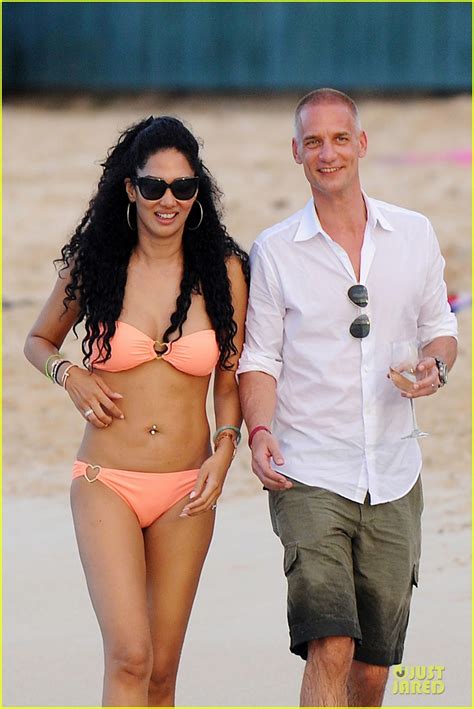 Kimora Lee Simmons Bright Bikini Babe With Tim Leissner Photo