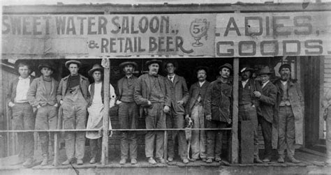 33 Historic Photos Of Wild West Saloons On The American Frontier