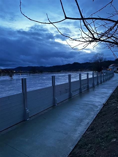 Vodostaj Une U Porastu Na Podru Ju Hrvatske Kostajnice Na Snazi