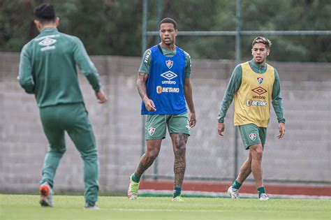 No Ct Carlos Castilho Fluminense Realiza Ltimo Treino Antes De Viagem