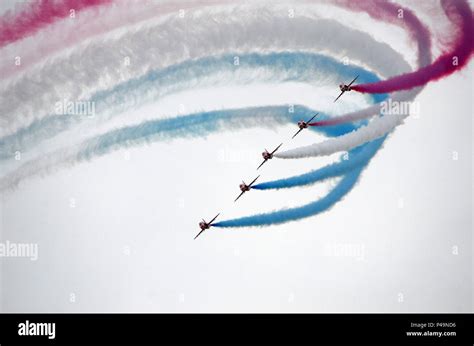 The Red Arrows, RAF Scampton Stock Photo - Alamy