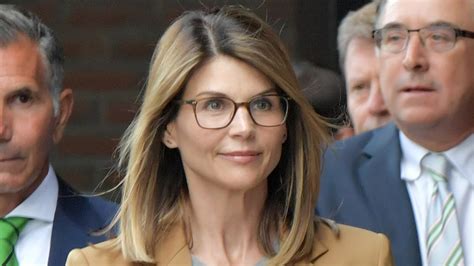 Watch Access Hollywood Interview Lori Loughlin Is A Wreck While