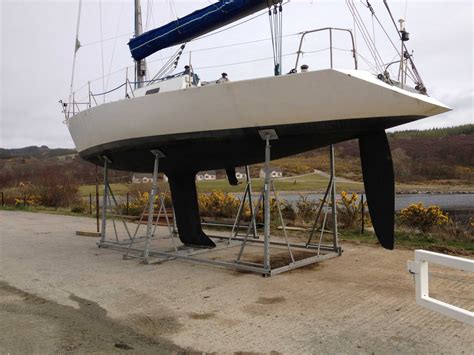 Folding Marina Yacht Cradles | Tennamast Yacht Cradles and Masts UK