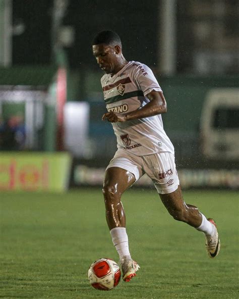 Mais Um Gol Marcado Lel Assume Artilharia Isolada Do Carioca