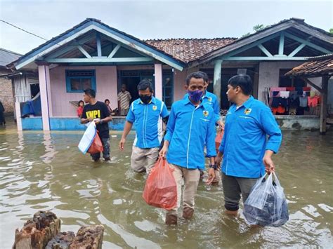 Knpi Tangerang Bantu Warga Korban Banjir Di Pakuhaji Info Tangerang