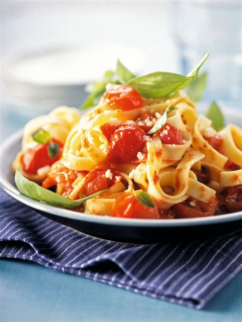 Recette Facile Tagliatelles Aux Tomates Cerise Et Basilic