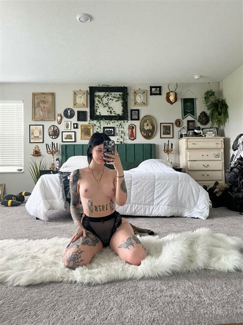 NonSalemWitch By Onlyfans Access Telegram 08 Porn Pic
