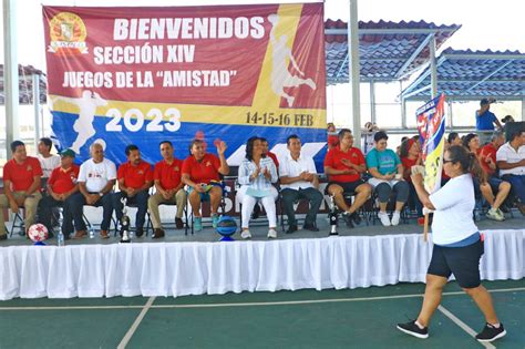 Inaugura Abelina L Pez Juegos Deportivos De La Secci N Del Suspeg