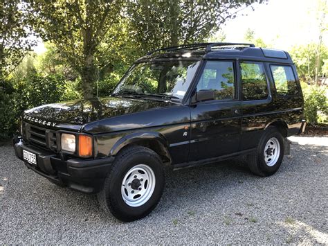 Land Rover Discovery Bains Classic Motor House