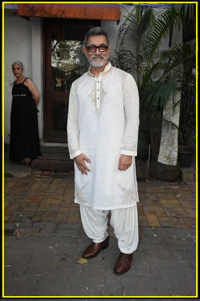 Aamir Khan Makes Heads Turn In Salt Pepper Look At His Daughter Ira S