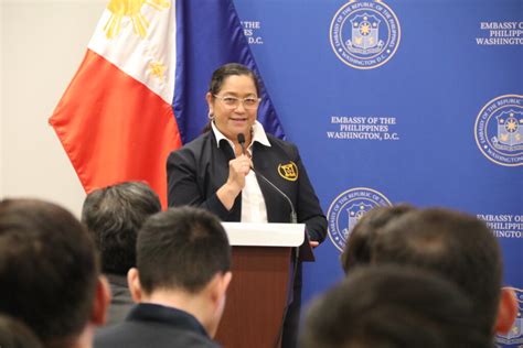 ph embassy hosts mandaluyong officials concludes leadership program