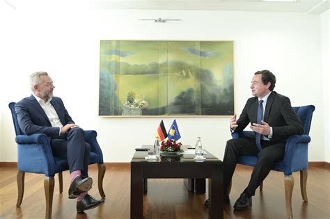 Prime Minister Kurti Hosted The Chairman Of The Committee For Foreign