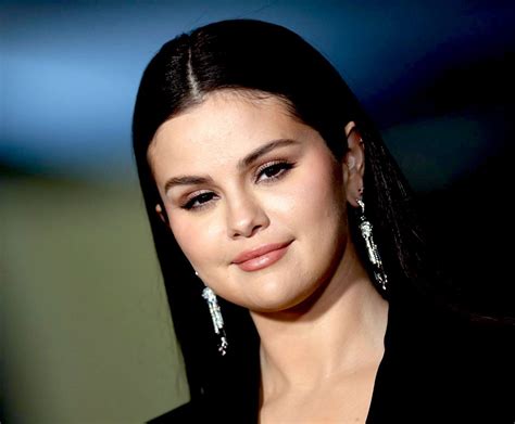 Praise You CALM DOWN On Twitter RT PopBase Selena Gomez Looks