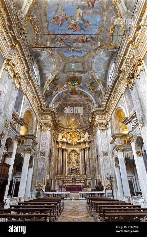 GENOVA ITALY MARCH 8 2023 The Nave Of Baroque Church Chiesa Di San