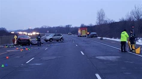 2 Dead 2 Injured In Highway 401 Crash Southeast Of Guelph Cbc News