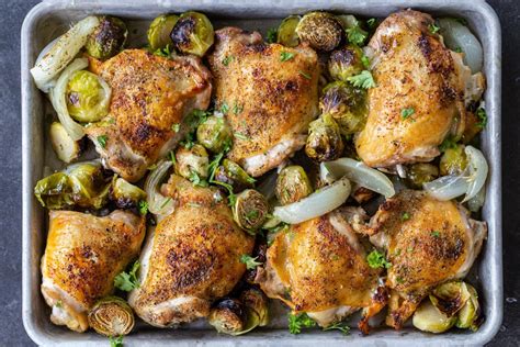 Sheet Pan Chicken Thighs With Veggies Momsdish