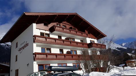 Außenansicht Pension Alpenglühn Ramsau Am Dachstein • Holidaycheck