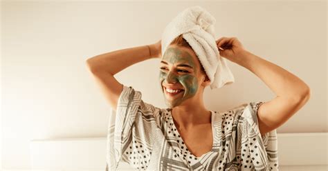 relaxing     youre stuck   house