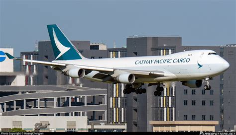 B Lie Cathay Pacific Boeing Erf Photo By Huangchengjen Id