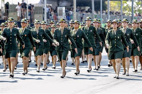 Governo Publica Decreto Regras Para O Servi O Militar Volunt Rio