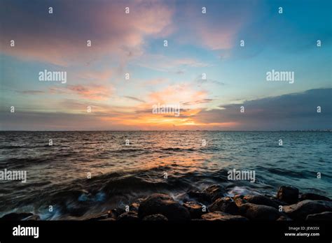 Manila bay sunset Stock Photo - Alamy