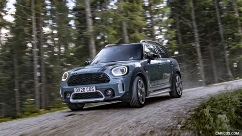 2021 Mini Cooper S Countryman All4 Front Three Quarter Caricos