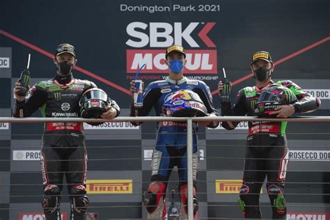 Sbk Gp Del Regno Unito Toprak Razgatlioglu Si Impone In Gara A