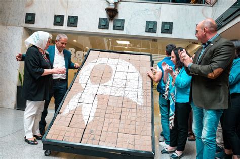 Homenaje A Hebe De Bonafini Asociaci N Bancaria Seccional Buenos Aires