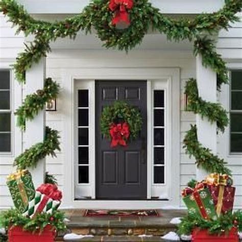 32 The Best Christmas Front Door Decorations Ideas Magzhouse