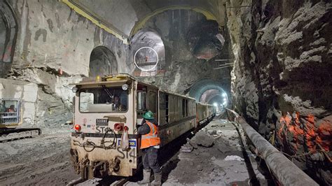 Incredible Images of the Massive New Tunnels Hollowing New York City