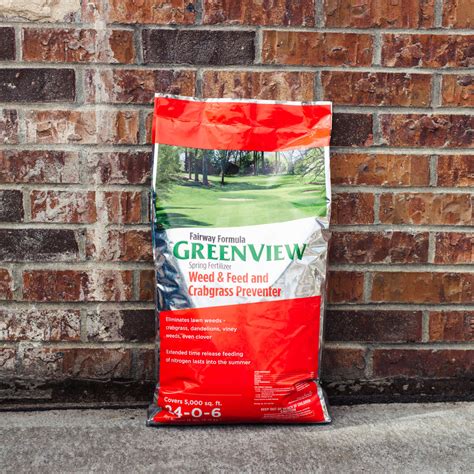 Greenview Fairway Spring Weed & Feed - Campbell's Nursery