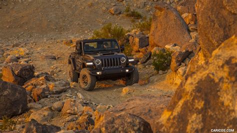 2021 Jeep Wrangler Rubicon 392 - Front | HD Wallpaper #19 | 2560x1440