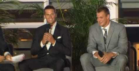 Tom Brady not wearing wedding ring at Patriots Charitable Foundation ...