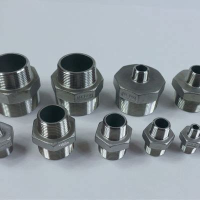 ASTM A351 Stainless Steel Cast Fittings Threaded Hex Reducing Nipple Head