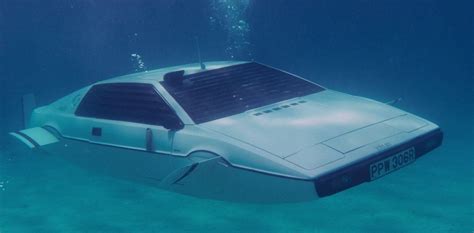 James Bond S Lotus Esprit S1