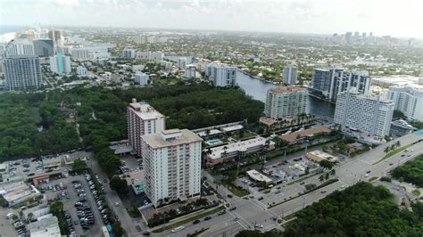 4K Drone - Fort Lauderdale Beach, Florida 9799340 Stock Video at Vecteezy