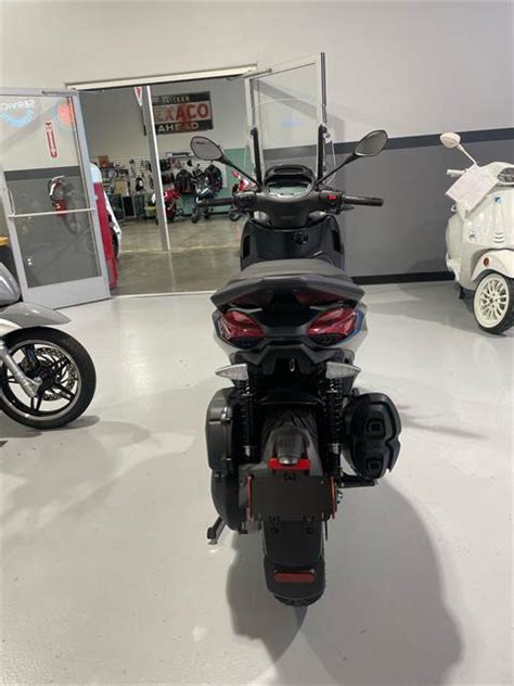 New 2023 Piaggio BV 400 S Nero Tempesta V23133 Scooters In Albuquerque NM