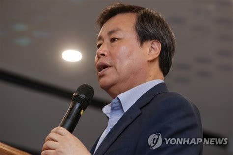 Ag 플러스 도종환 문체부 장관 북한 체육상 만나 남북 체육 교류 확대 논의