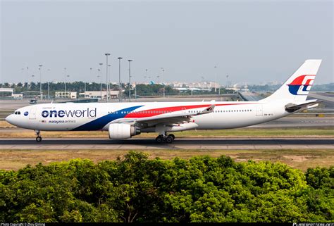 9M MTE Malaysia Airlines Airbus A330 323 Photo By Zhou Qiming ID