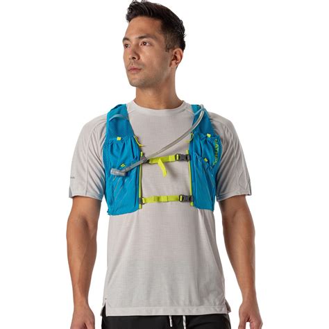Nathan Pinnacle 12L Hydration Vest - Hike & Camp