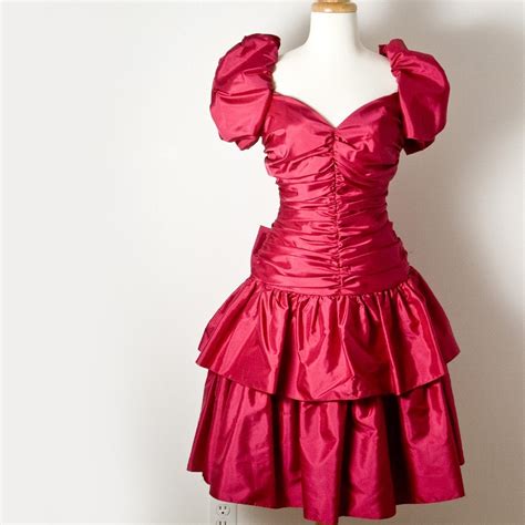 Robes De Mariee: 80s Prom Dresses